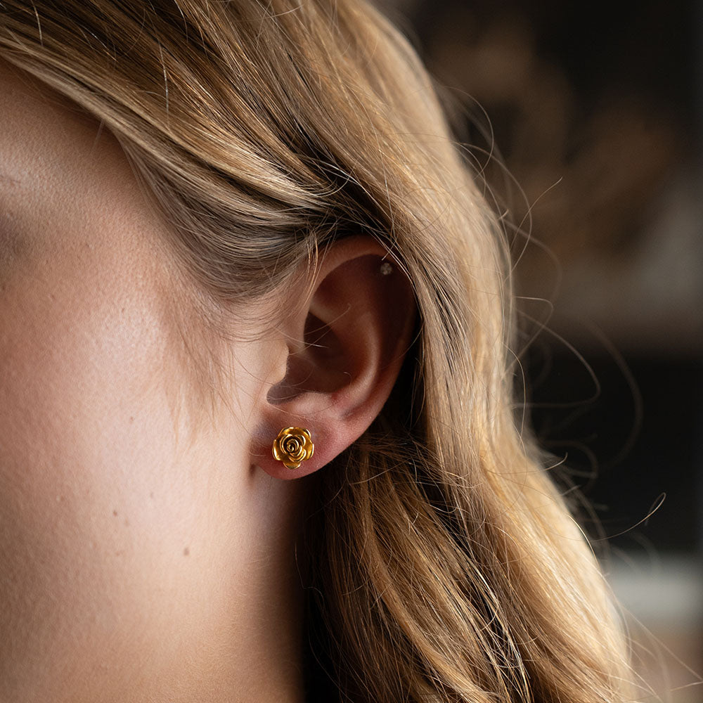 Rose studs