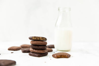 Chocolate Cookie Caramelized Graham Crackers
